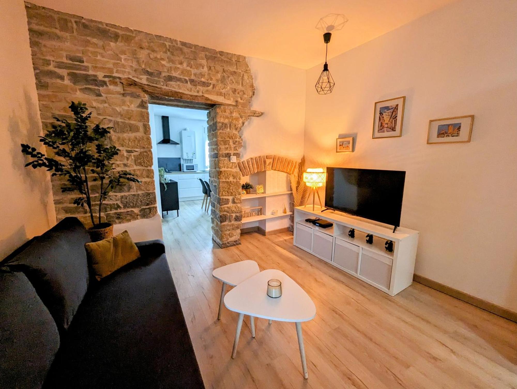 Logement Complet Dijon Centre Jusqu'A 6 Couchages Exterior photo